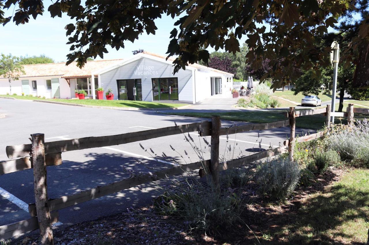 Village Vacances De Chantonnay Buitenkant foto